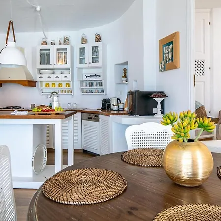 Ode Villa: Luxury Retreat With Private Pool & Sunset Views Villa *